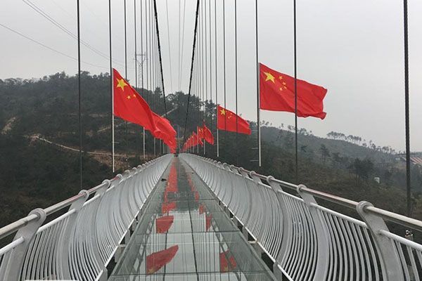 景区玻璃吊桥和吊桥有什么差异吗