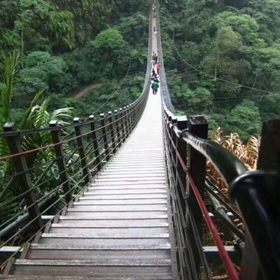 木质吊桥