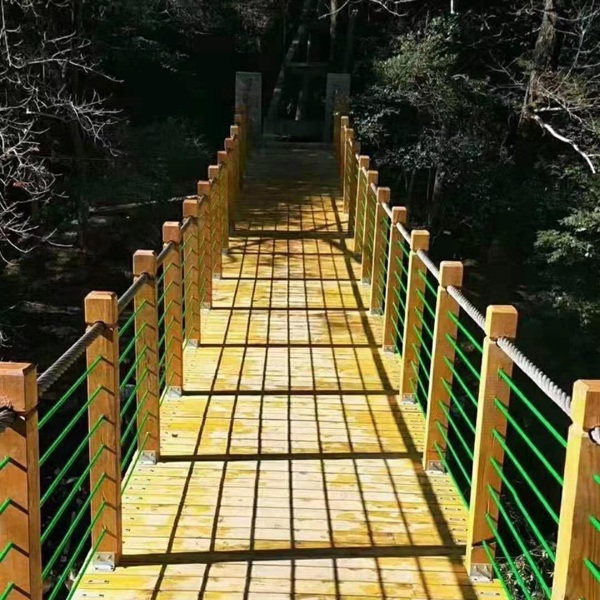 木质吊桥
