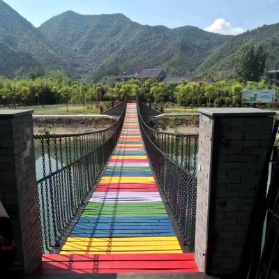 木质吊桥